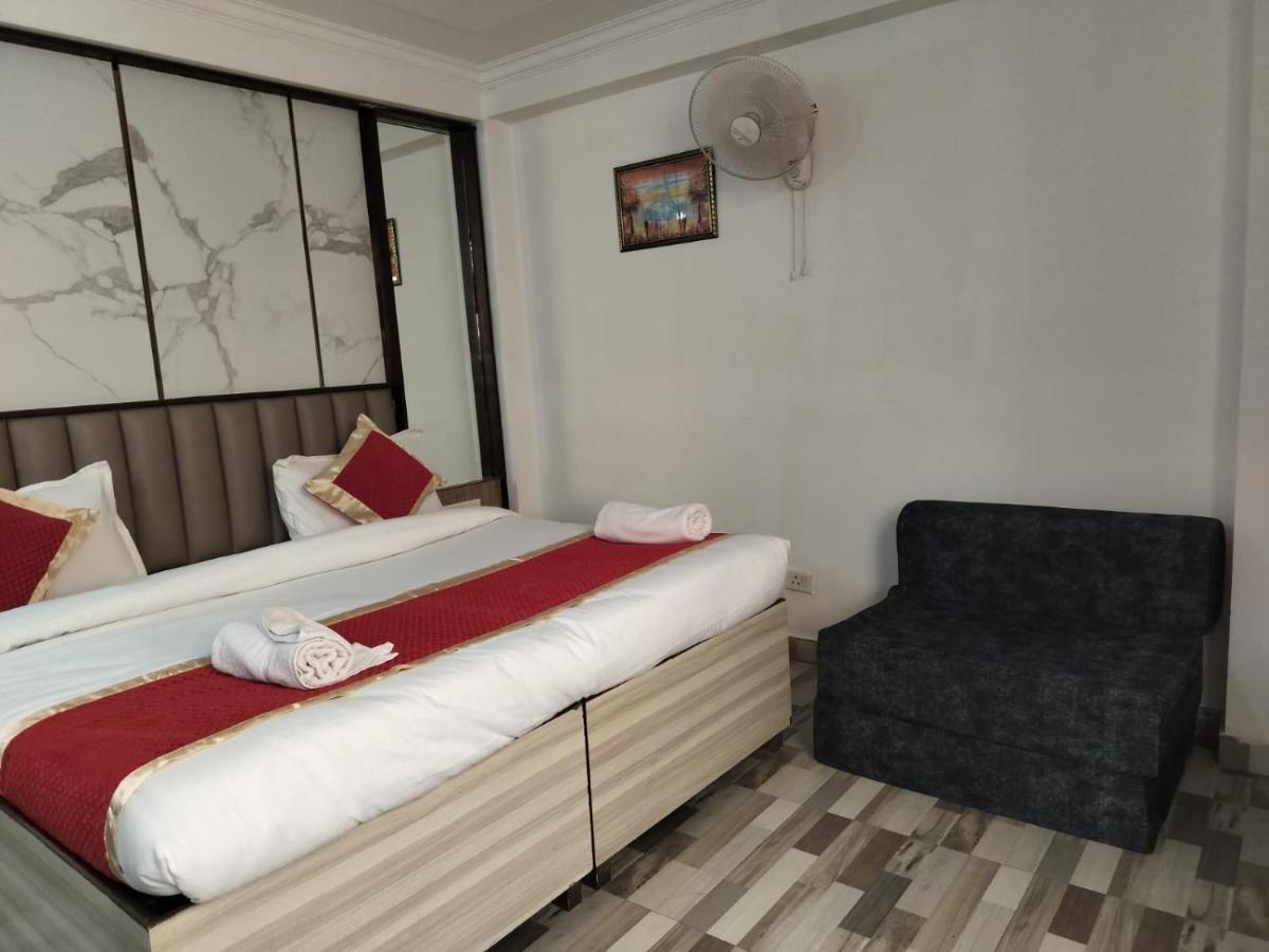 Hotel Clink New Delhi Airport エクステリア 写真